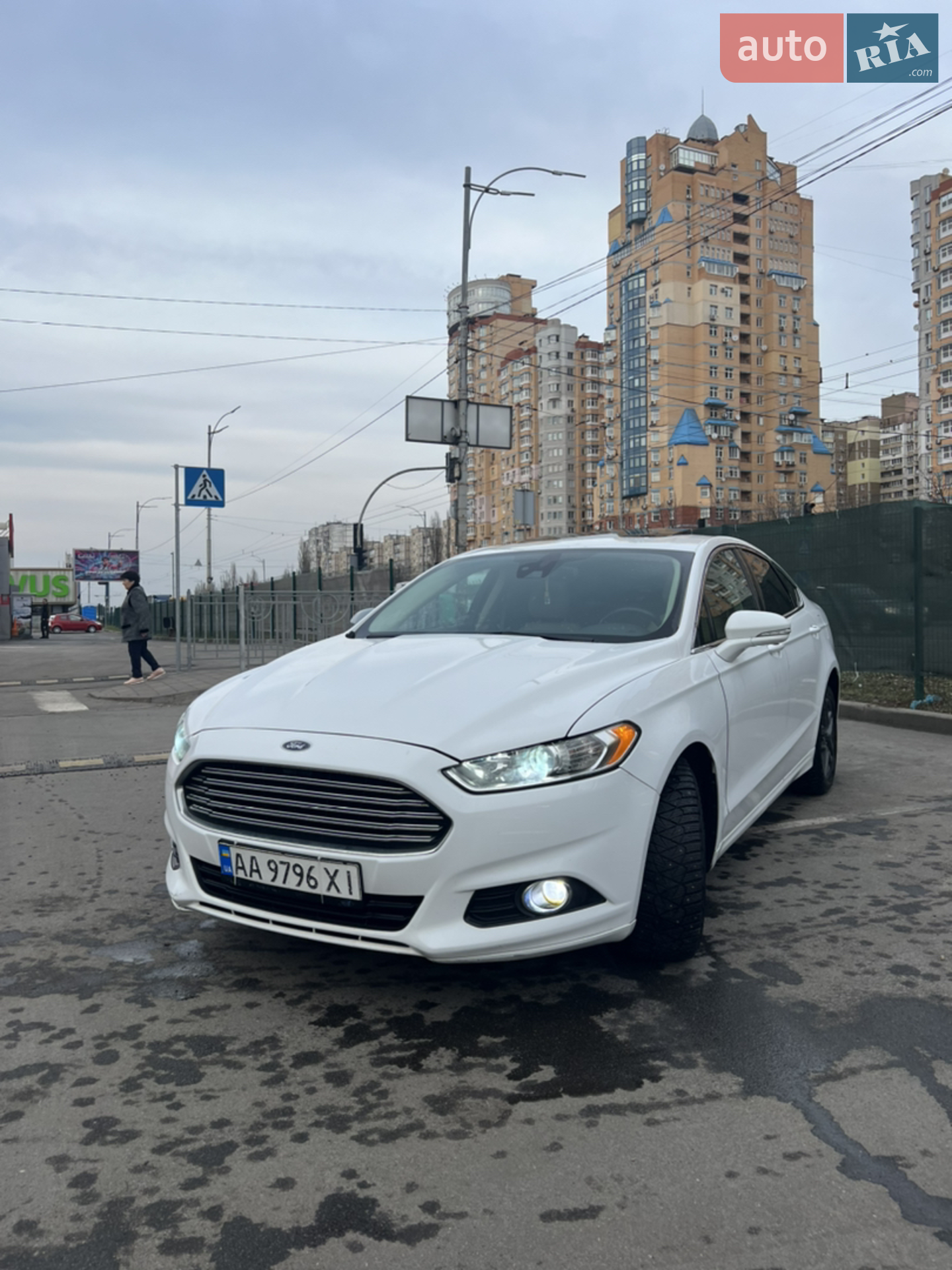 Ford Fusion, 2013