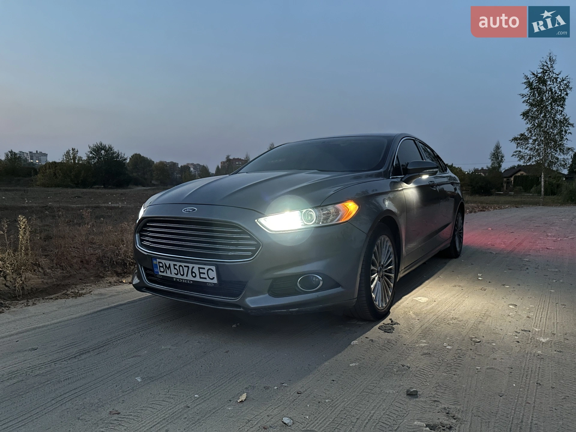 Ford Fusion, 2013