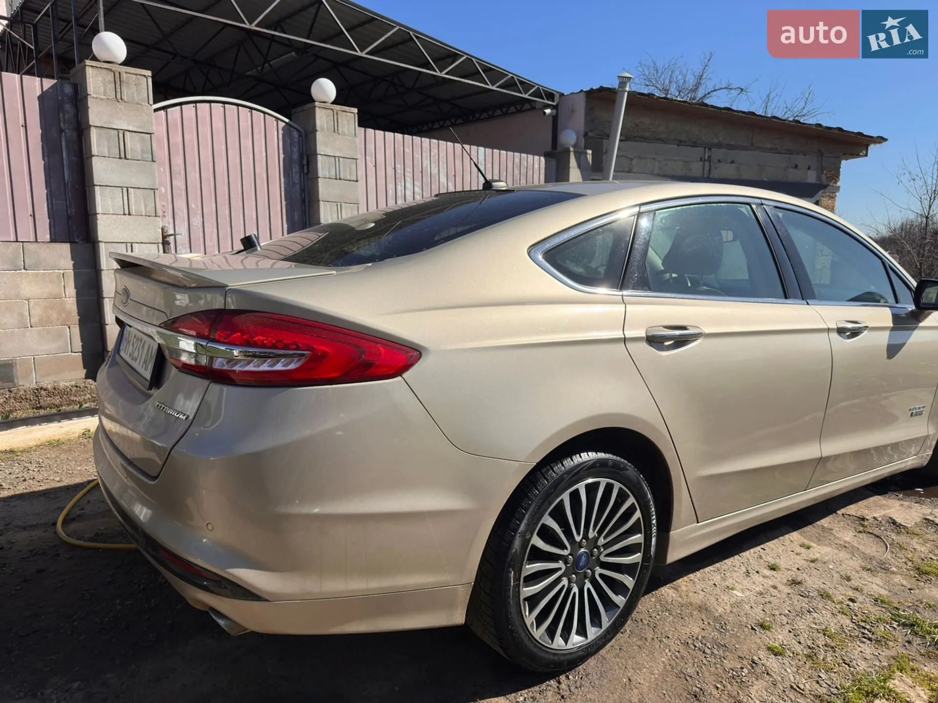 Ford Fusion, 2016
