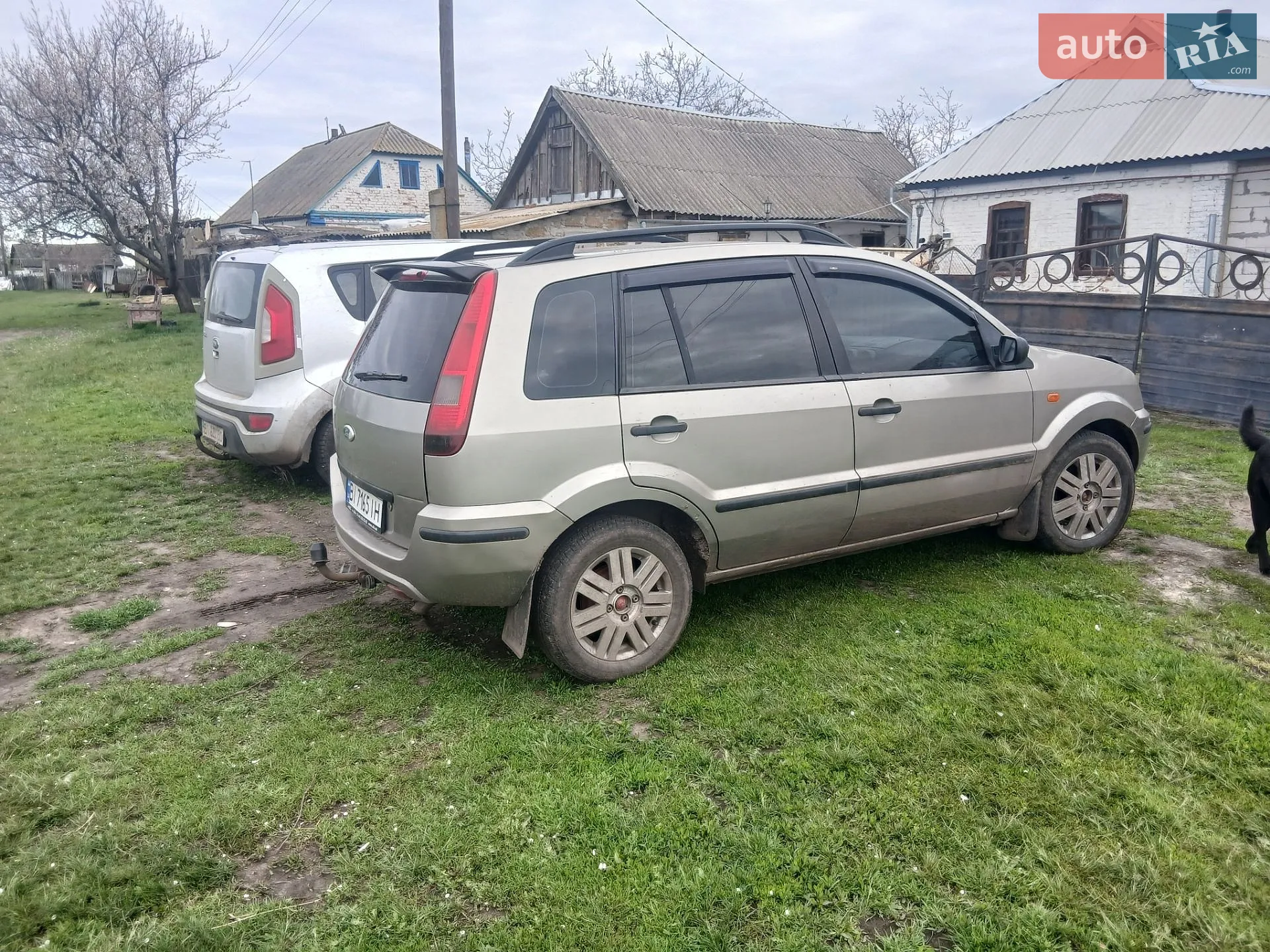 Ford Fusion, 2004