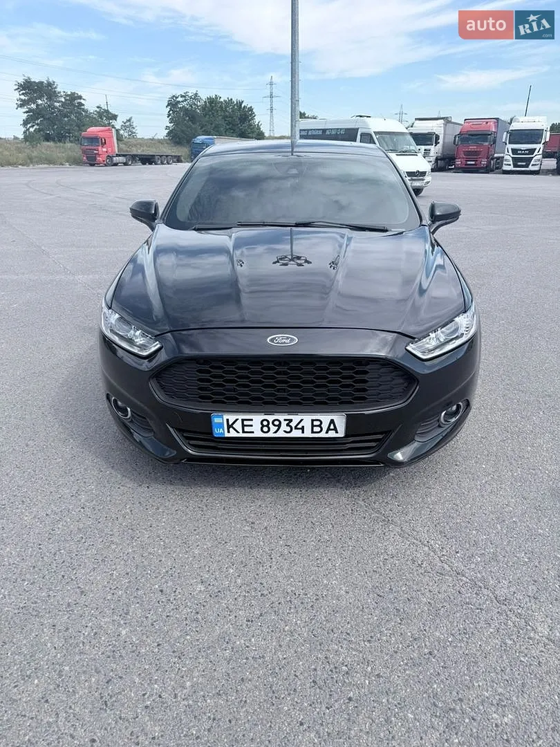 Ford Fusion, 2015