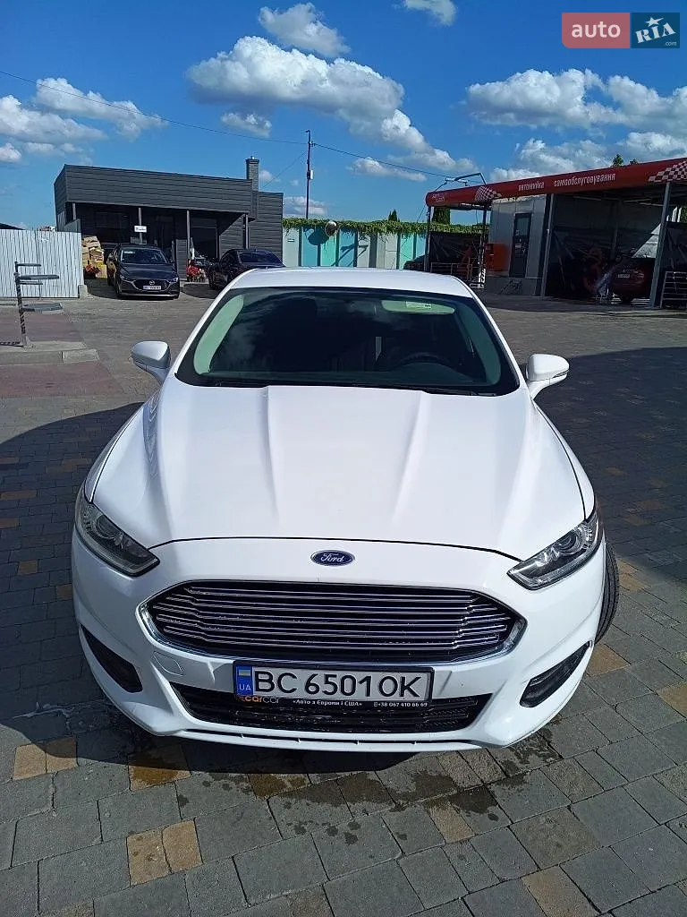 Ford Fusion, 2016