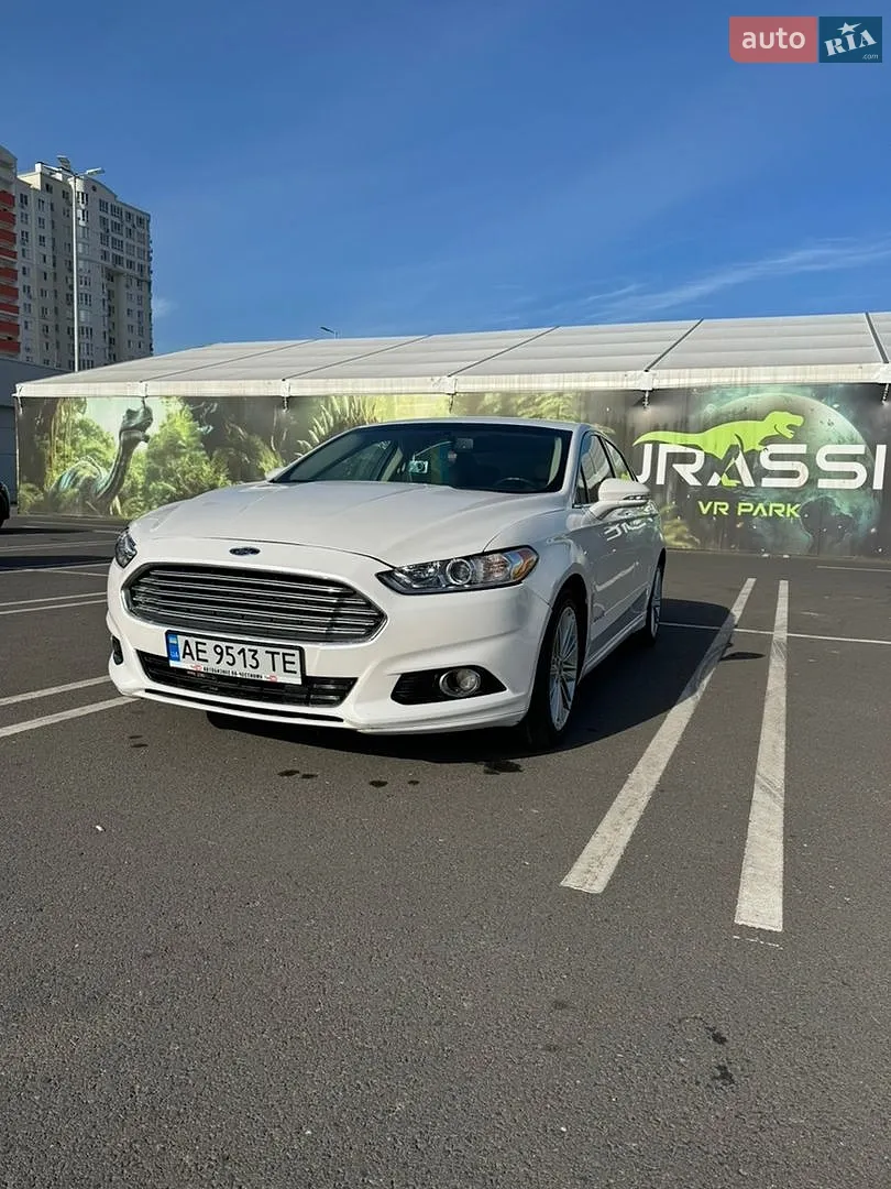 Ford Fusion, 2013