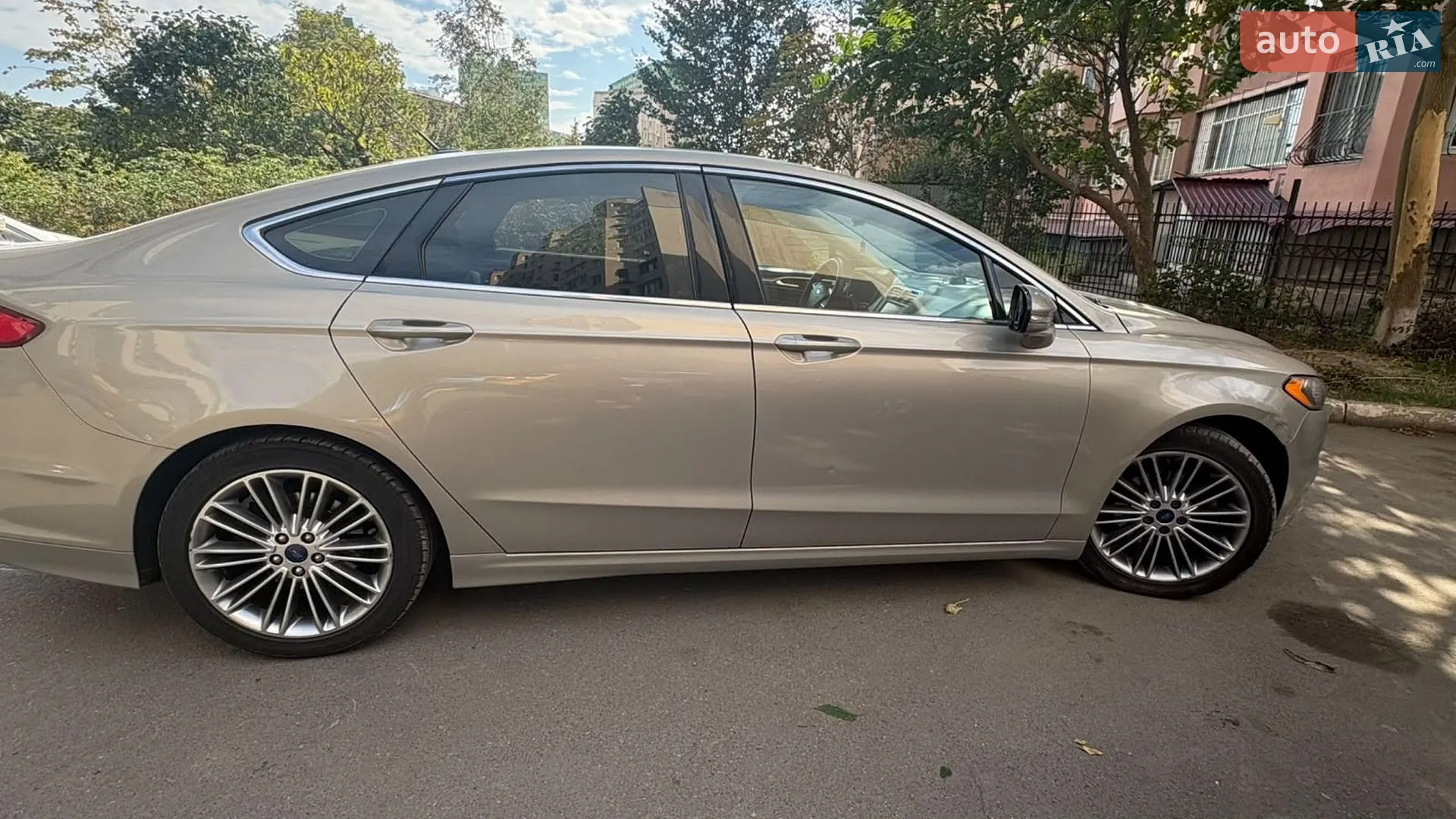 Ford Fusion, 2014