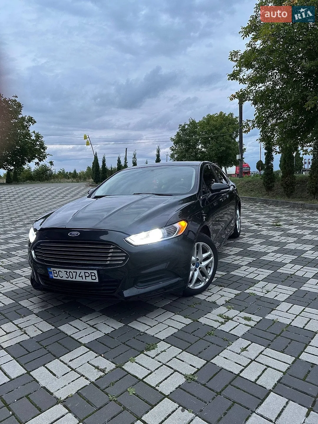 Ford Fusion, 2012