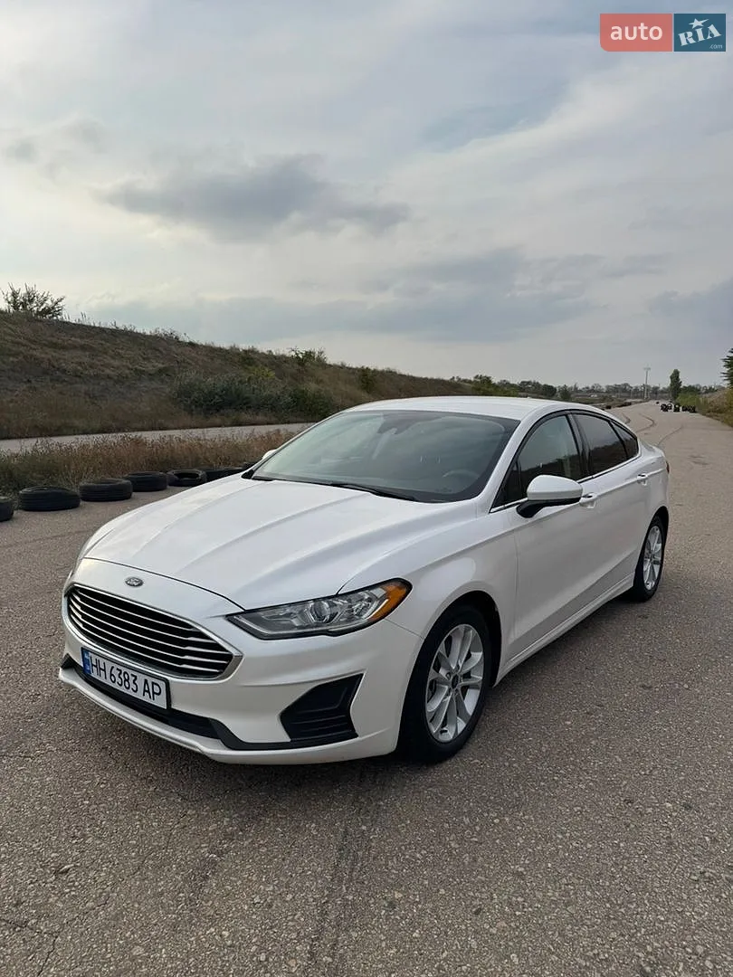 Ford Fusion, 2020