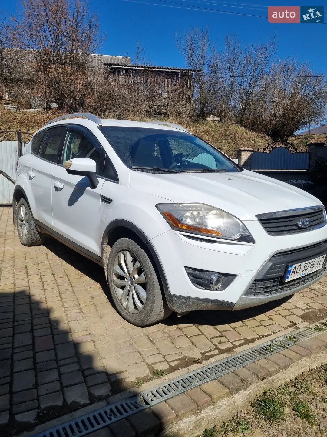 Ford Kuga, 2011