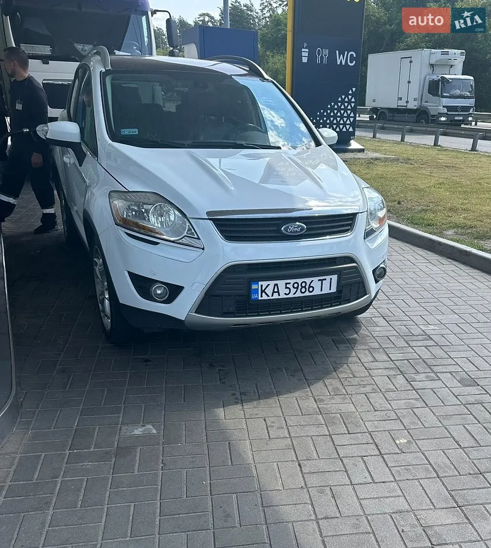 Ford Kuga, 2010