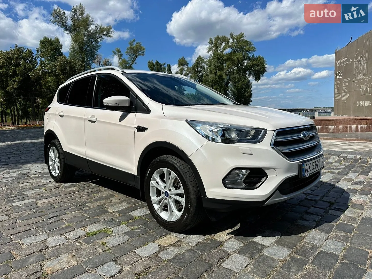 Ford Kuga, 2019