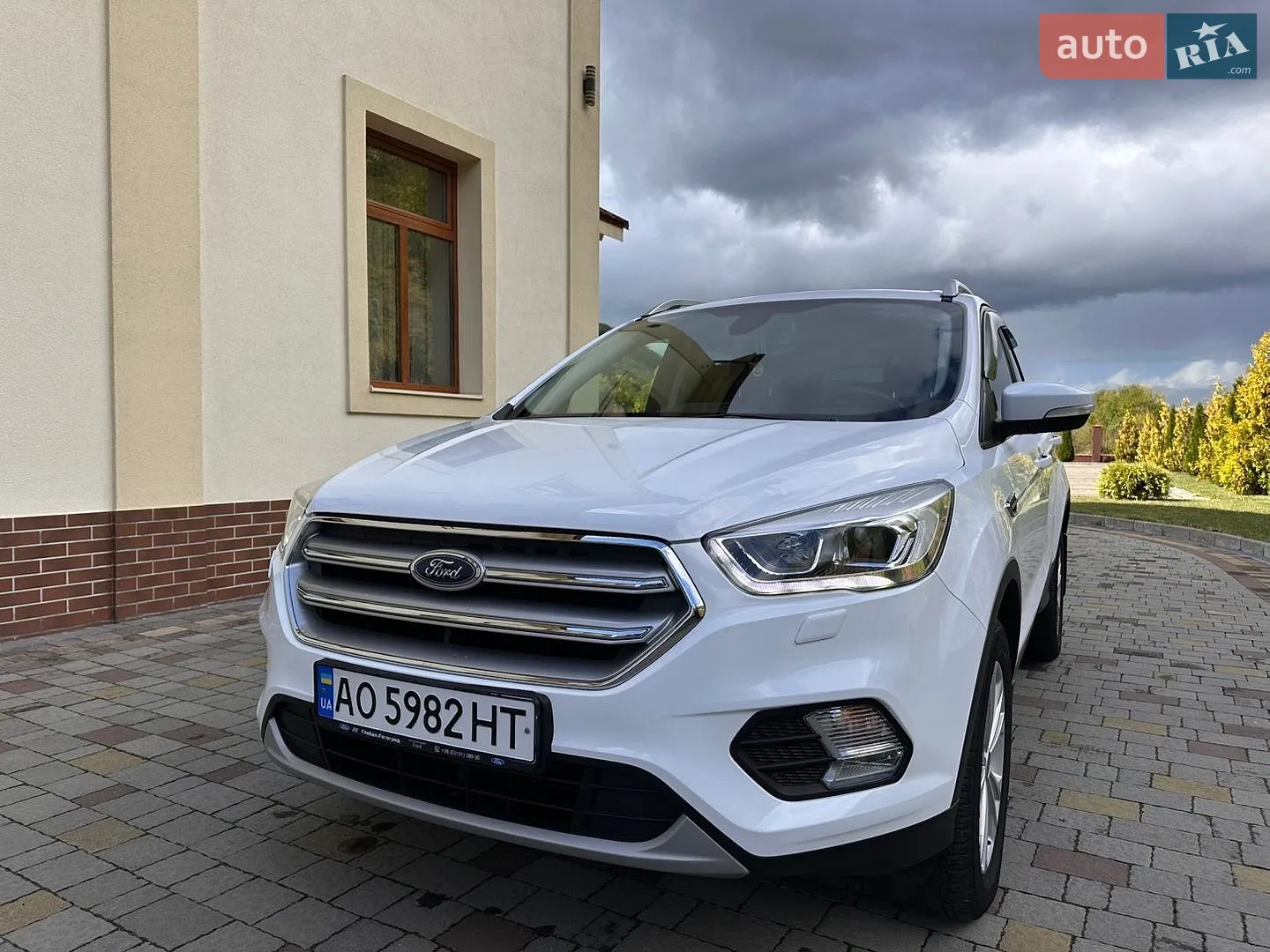 Ford Kuga, 2019