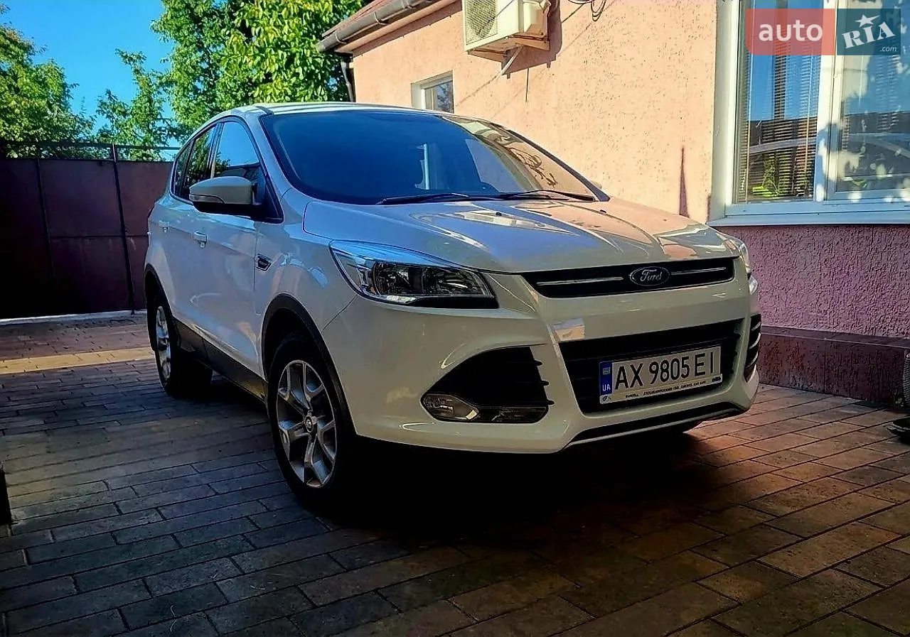 Ford Kuga, 2015