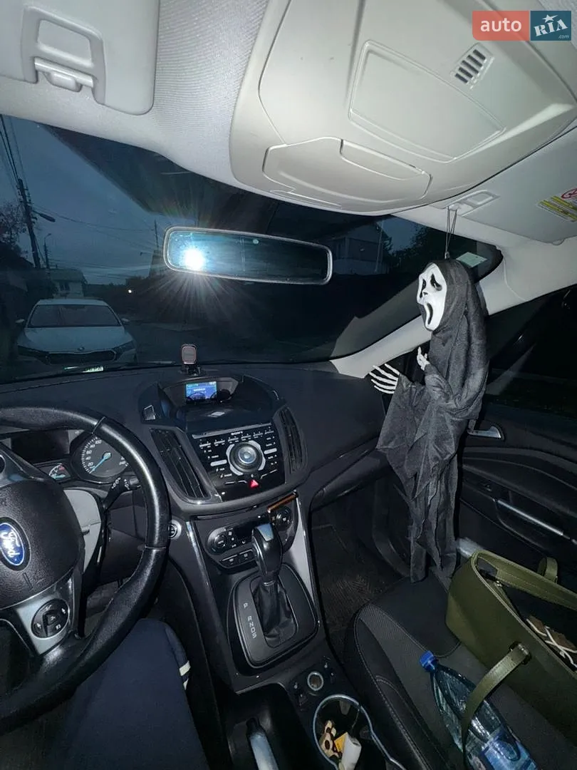 Ford Kuga, 2013