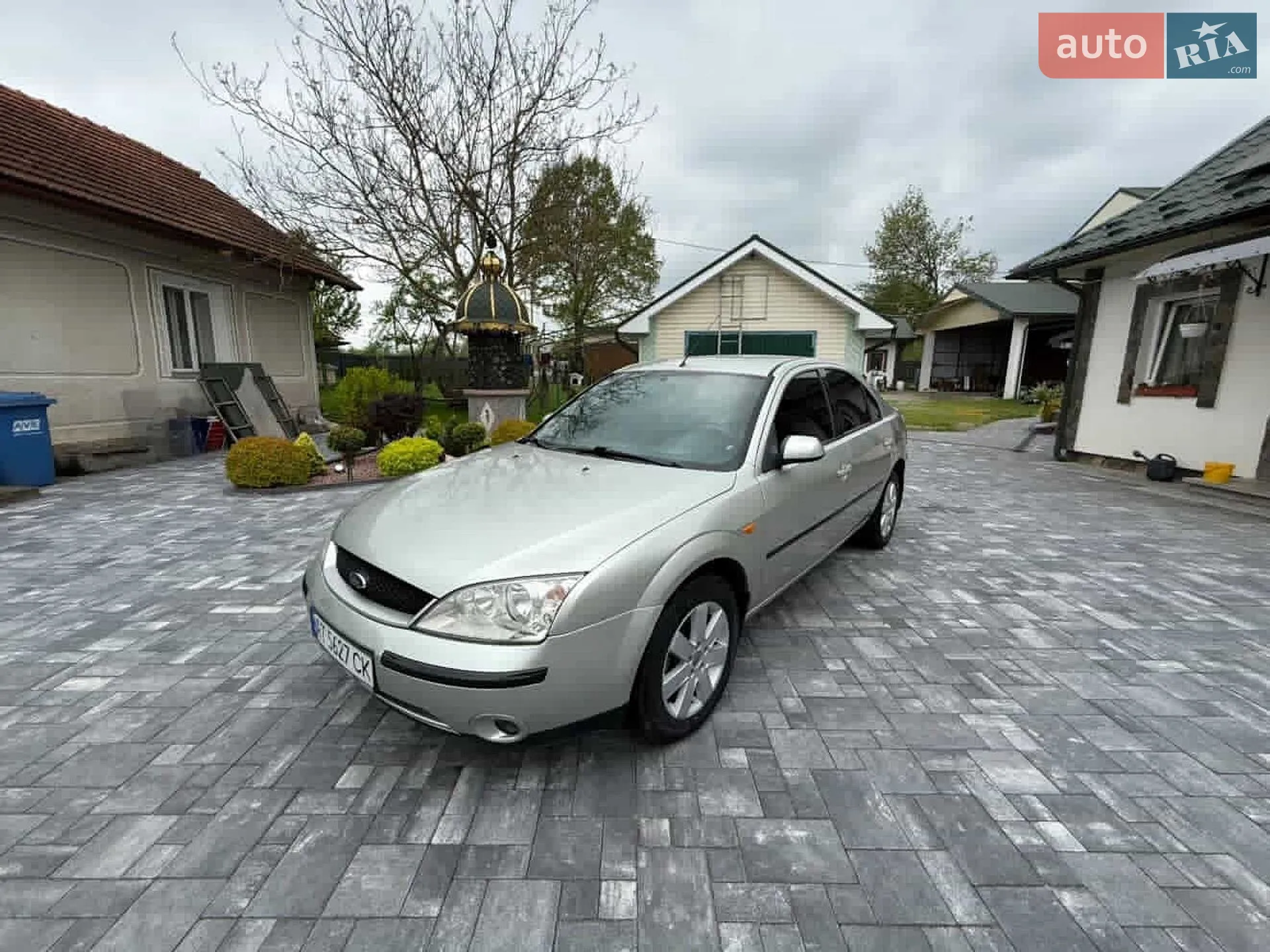 Ford Mondeo, 2001