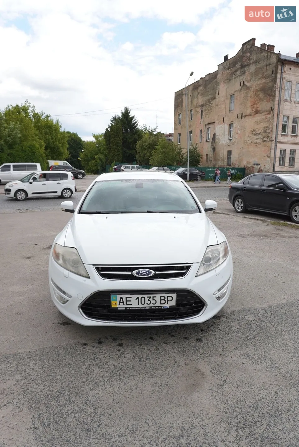 Ford Mondeo 2011 — 1