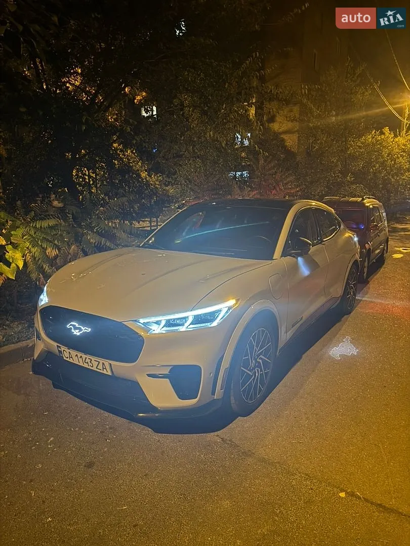 Ford Mustang Mach-E, 2022