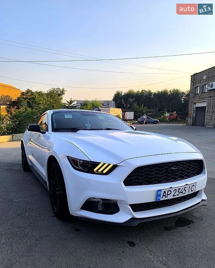 Ford Mustang, 2015