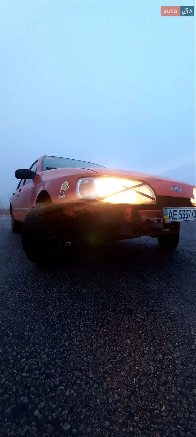 Ford Sierra 1988 — 1