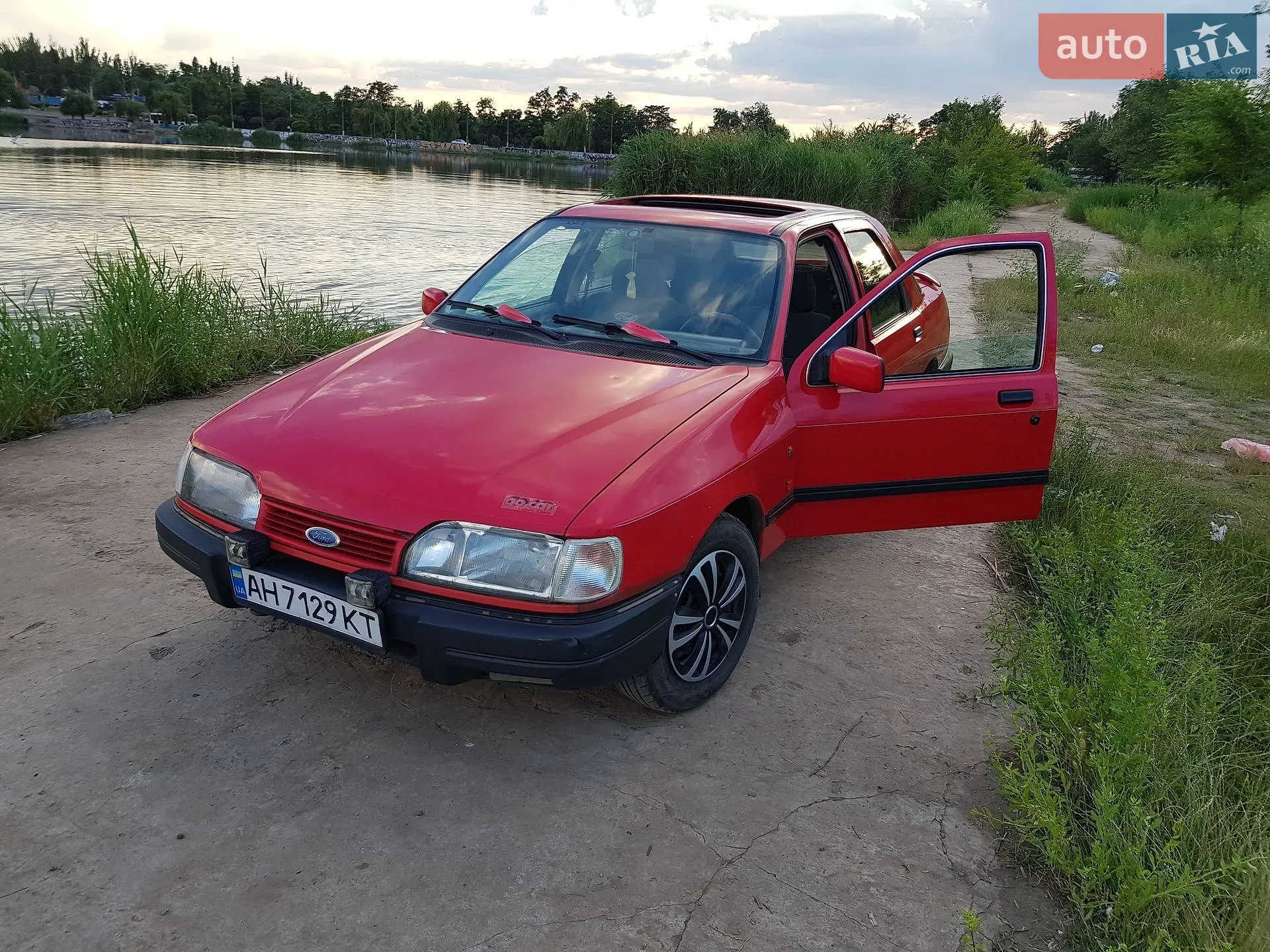 Ford Sierra, 1990