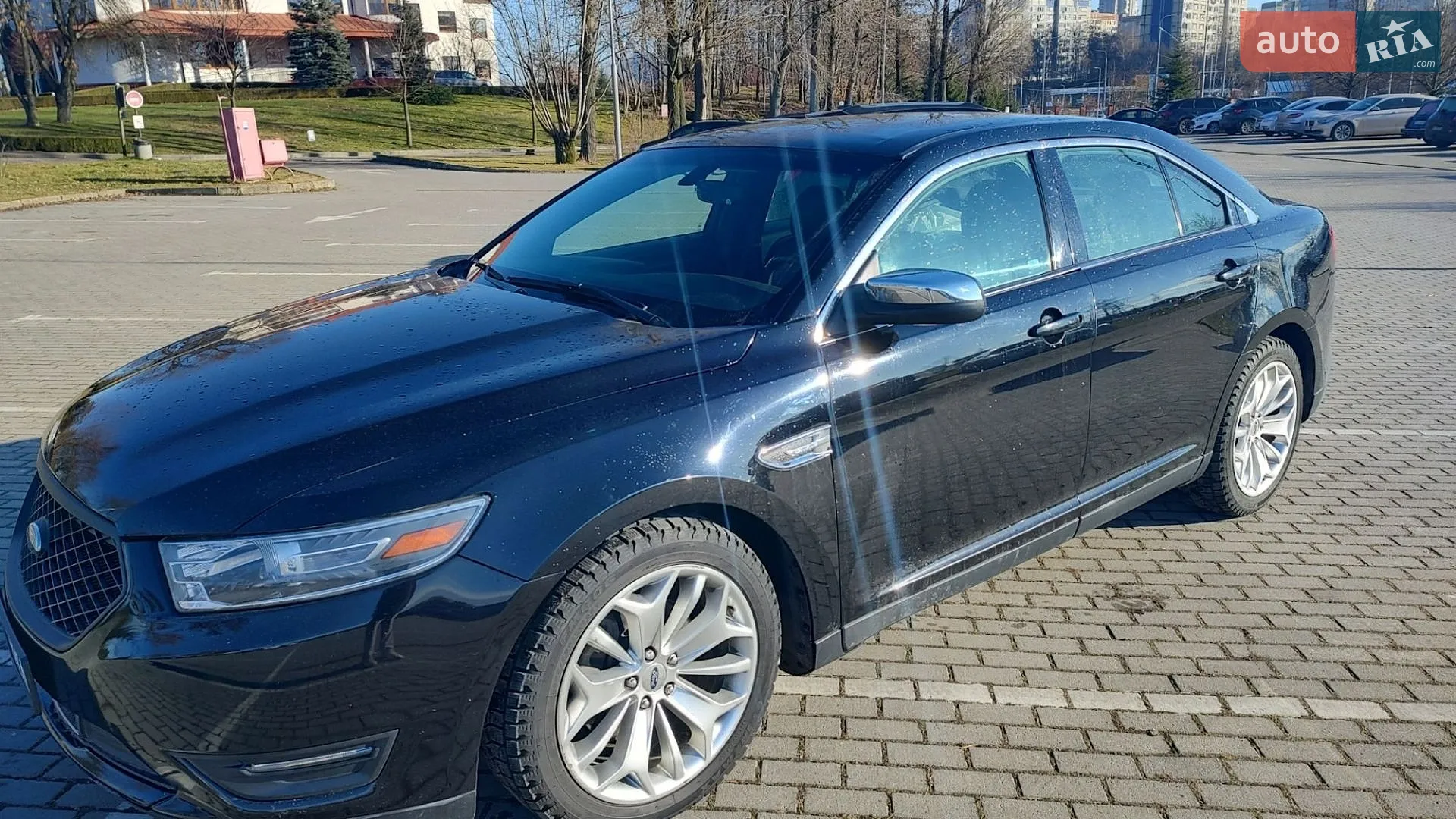 Ford Taurus, 2016