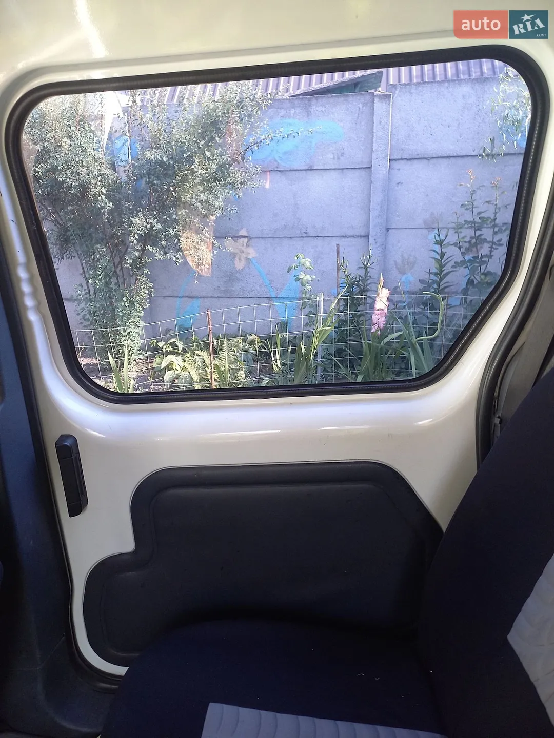 Ford Tourneo Connect, 2011
