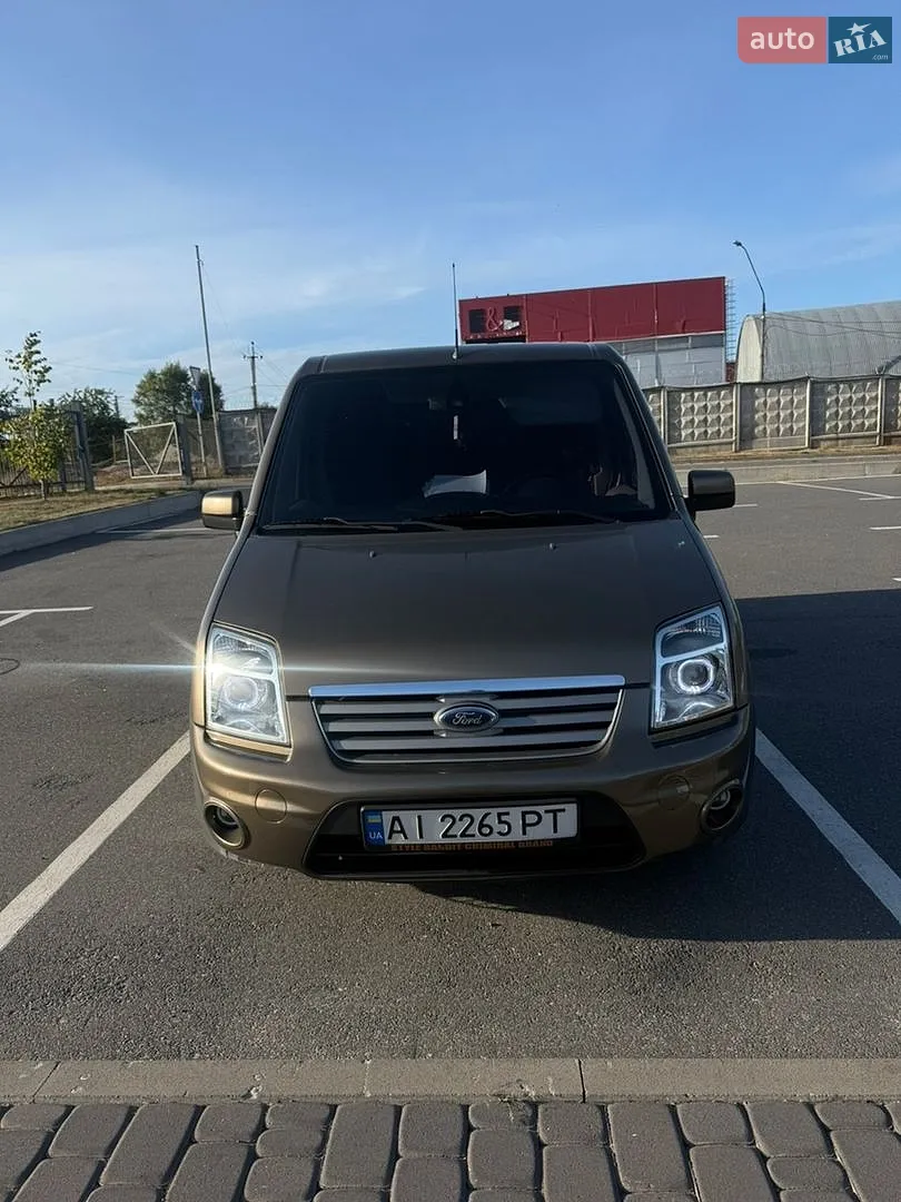 Ford Tourneo Connect, 2012