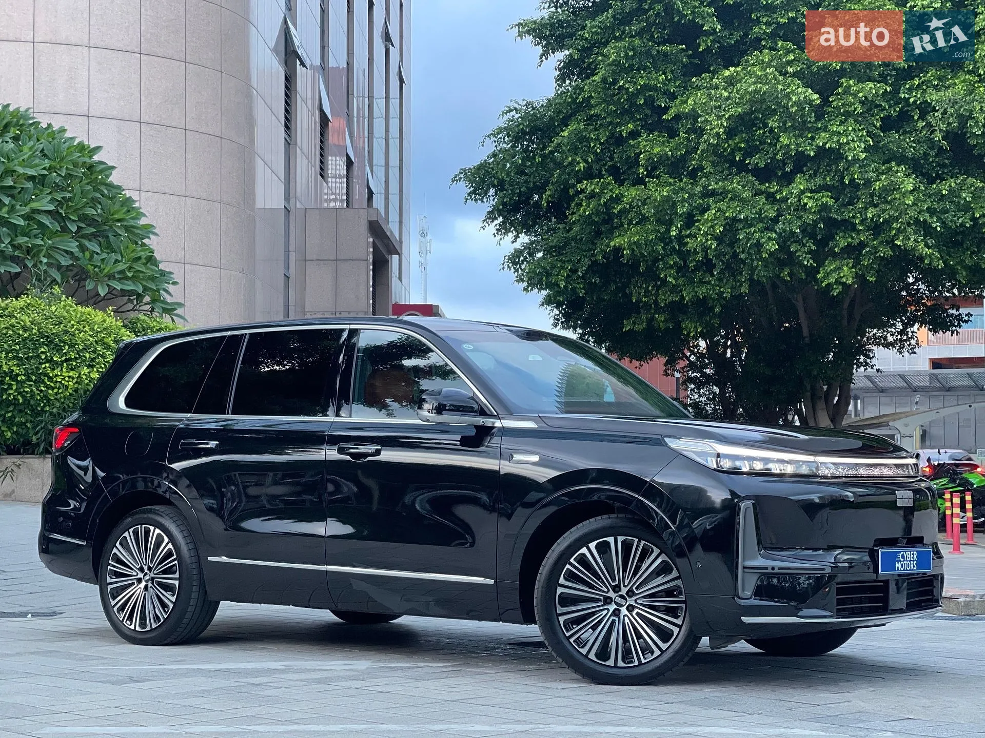 Geely Galaxy M9, 2025
