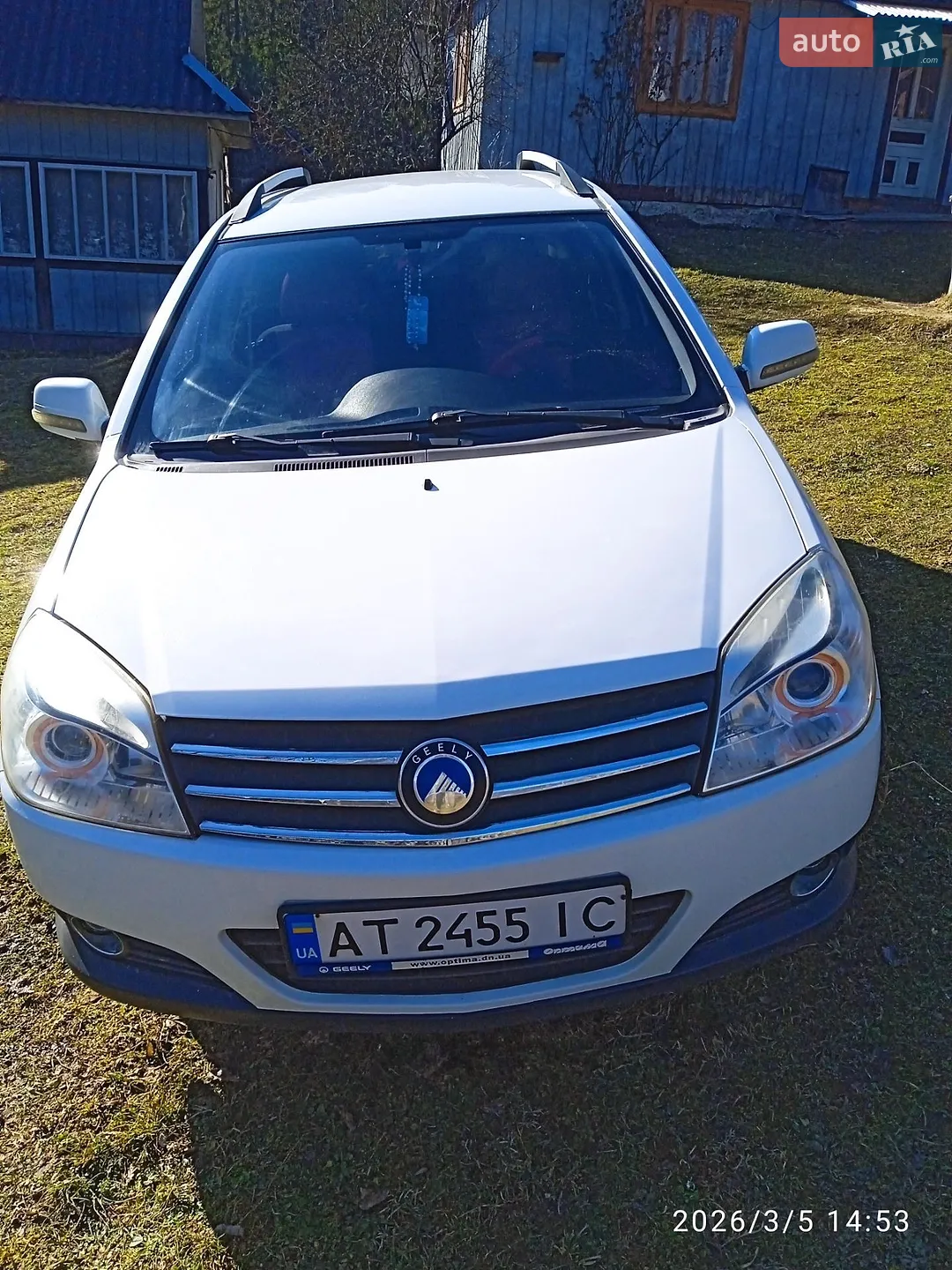 Geely MK Cross, 2014