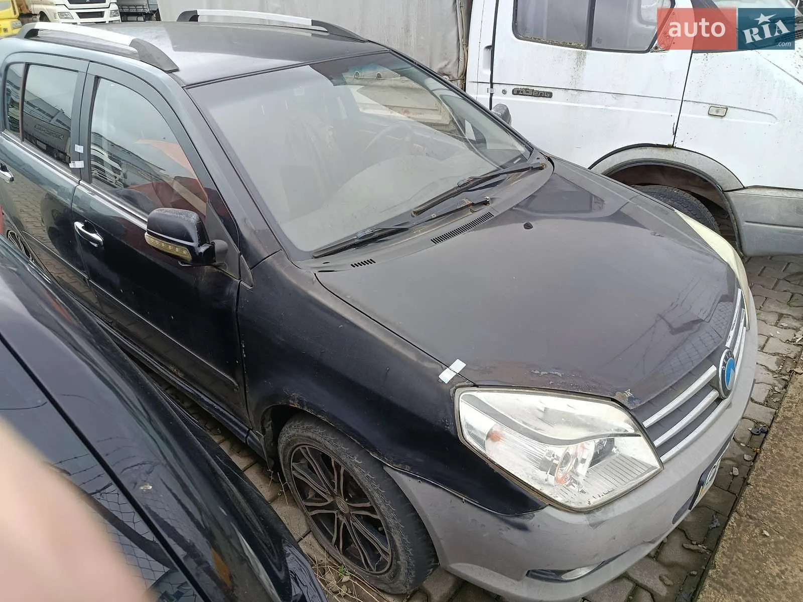Geely MK Cross, 2013