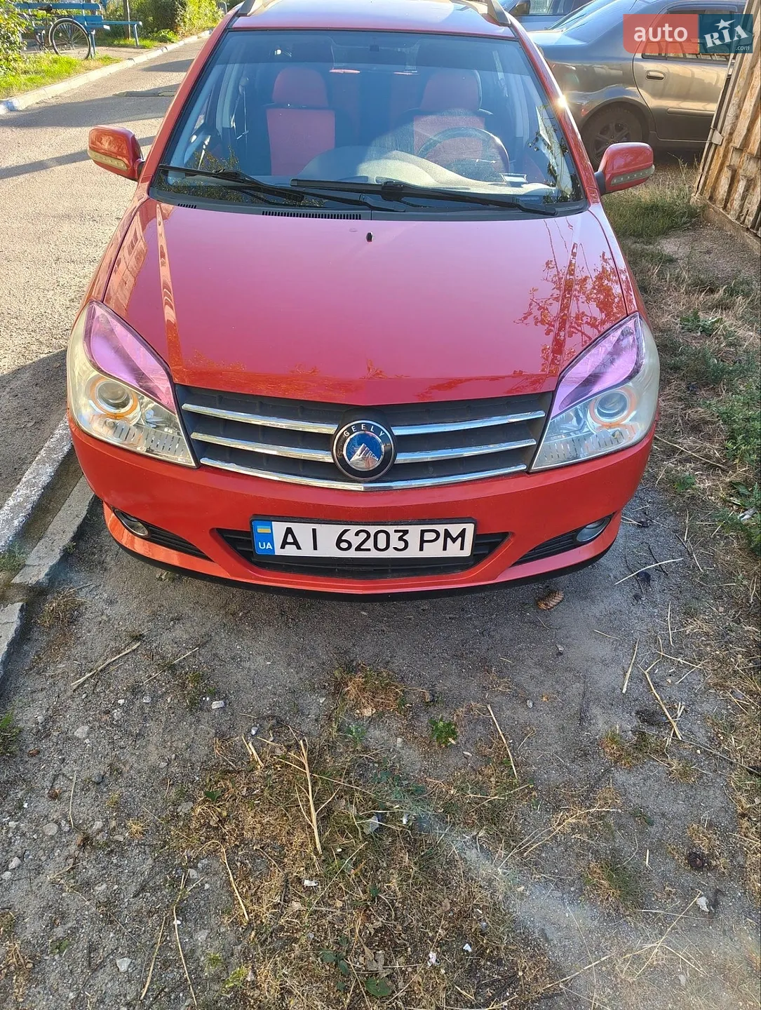 Geely MK Cross, 2013