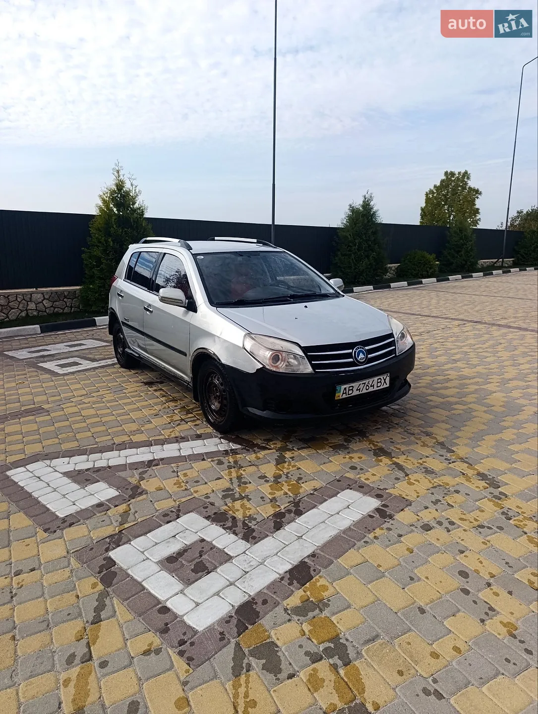 Geely MK Cross, 2013