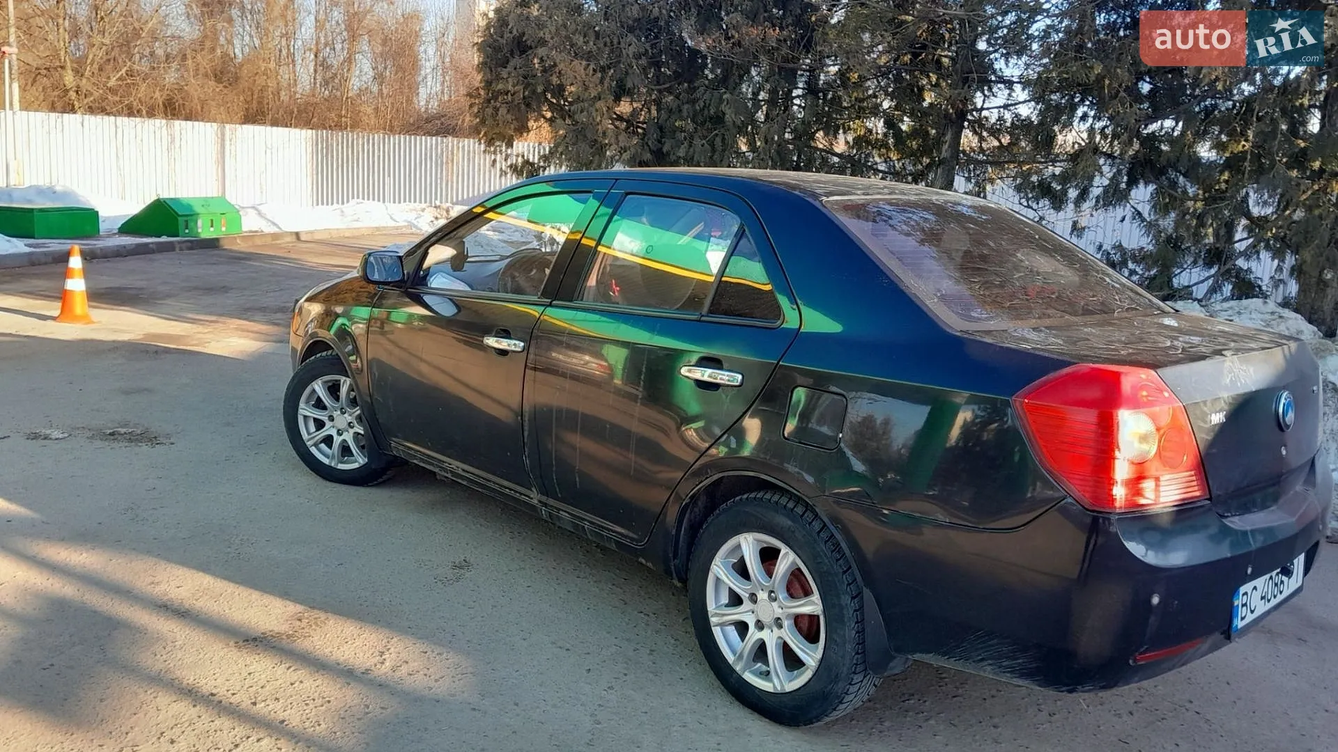 Geely MK, 2011
