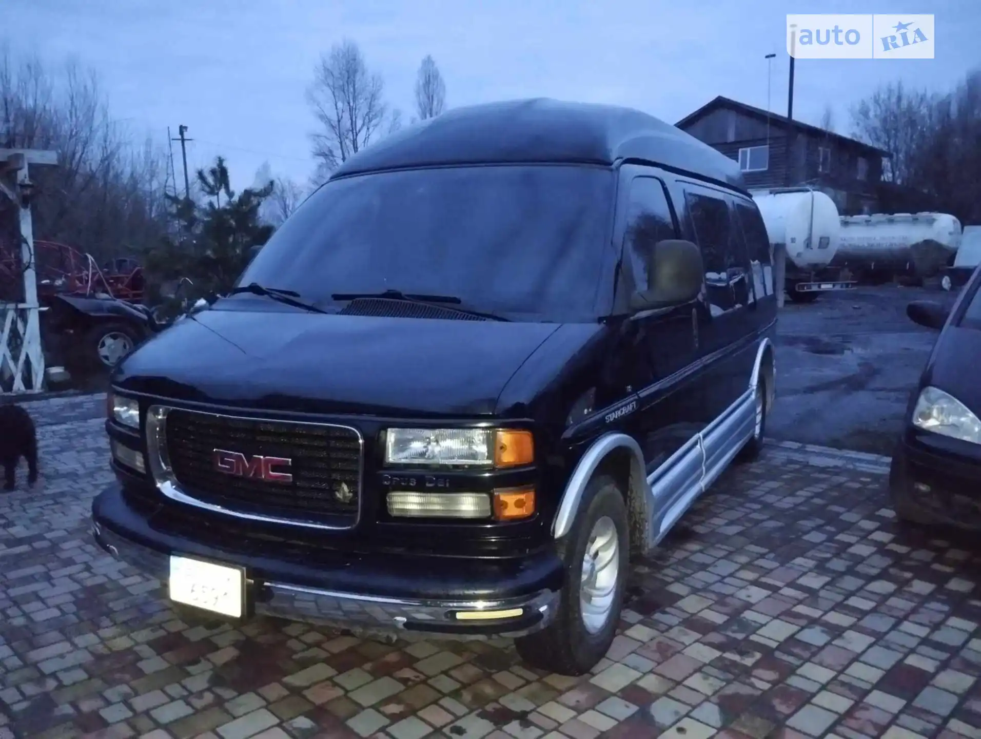 GMC Savana, 2001