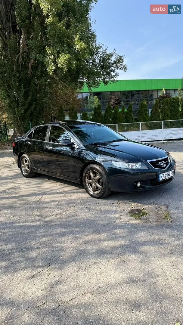Honda Accord, 2004