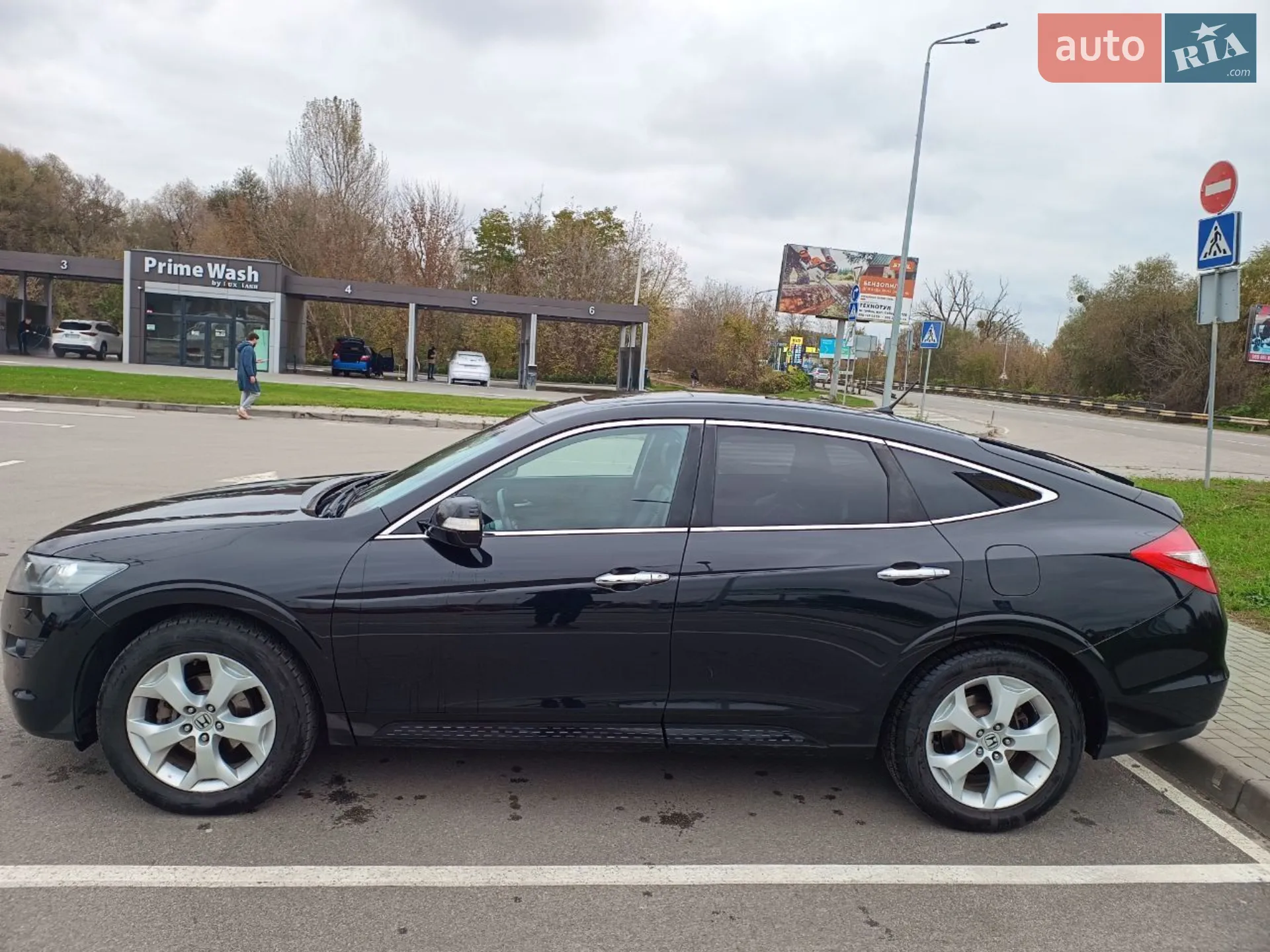 Honda Crosstour, 2011