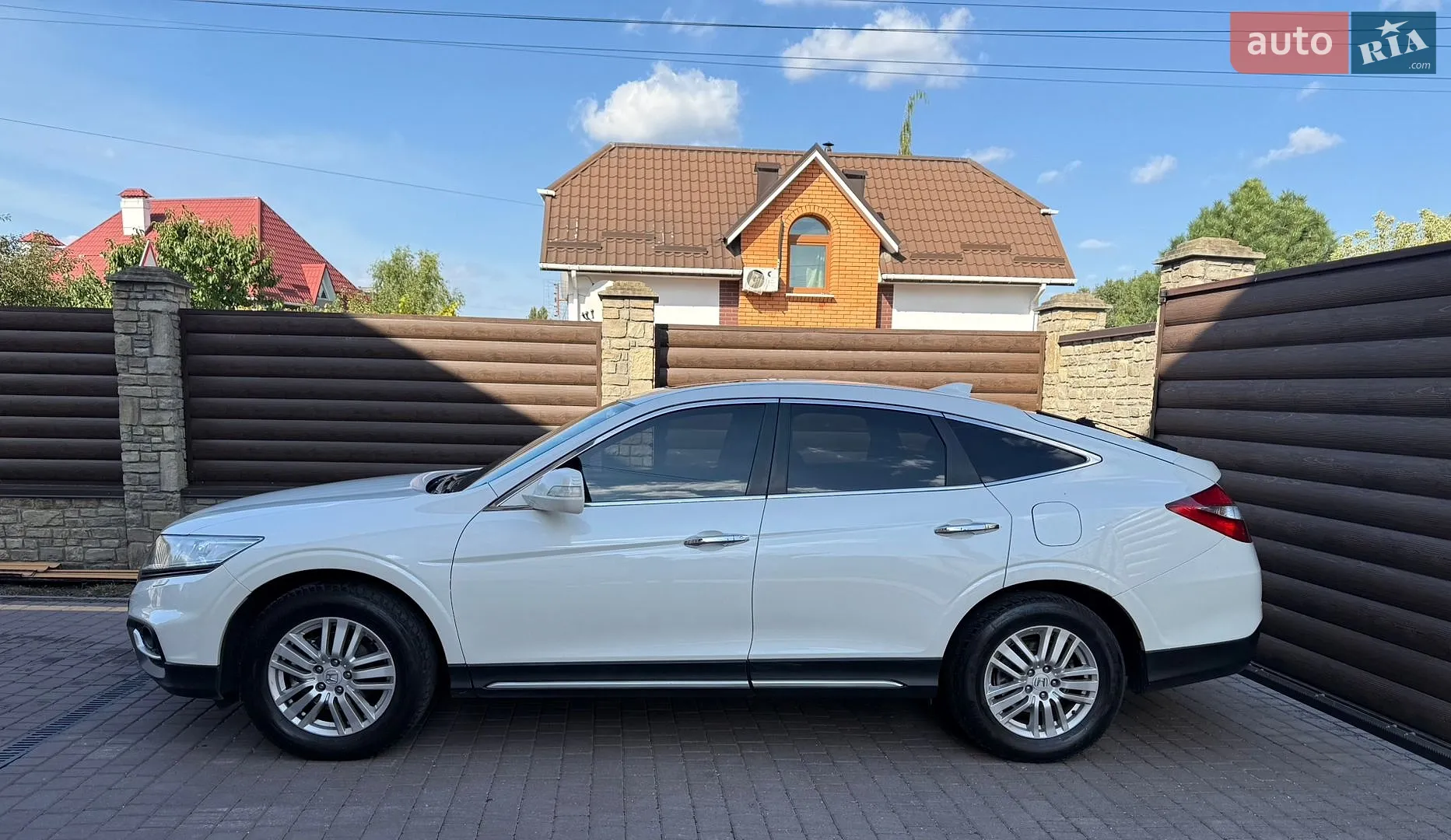 Honda Crosstour, 2012
