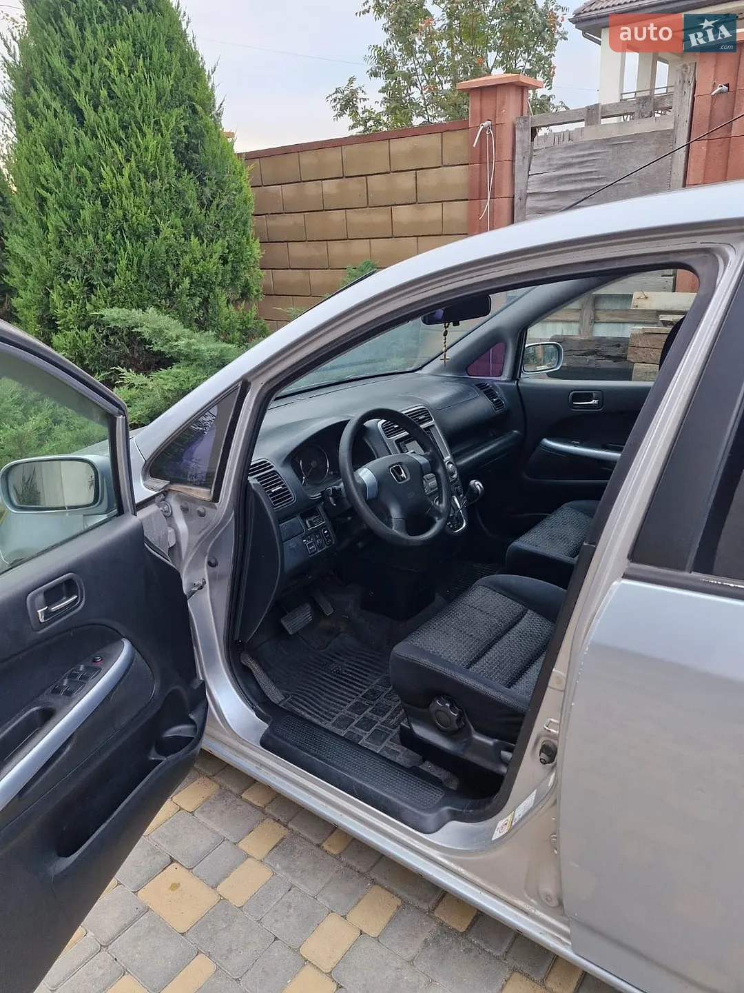 Honda Stream, 2004