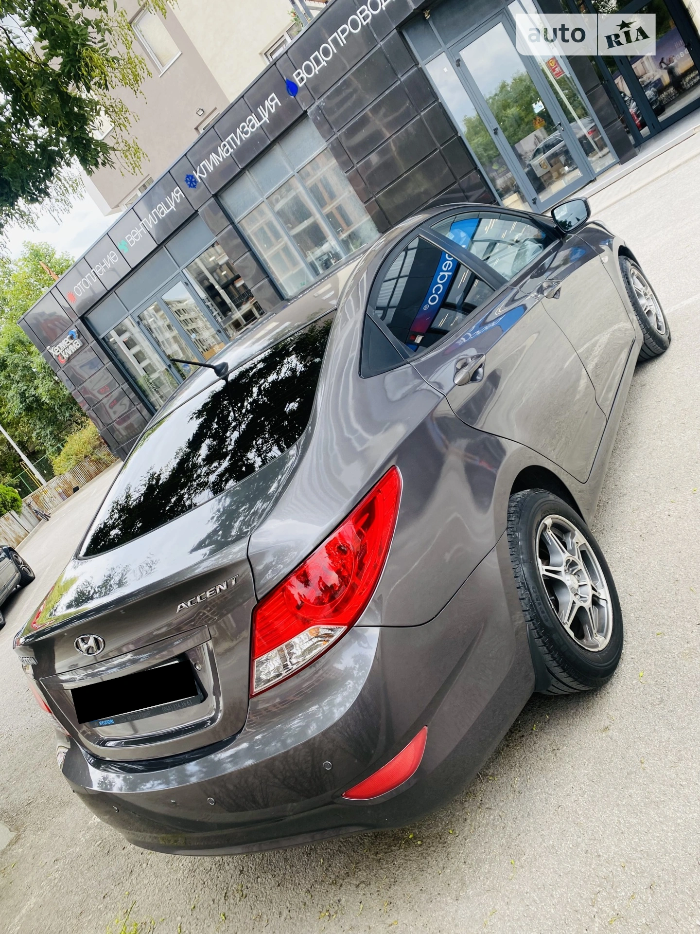 Hyundai Accent, 2011