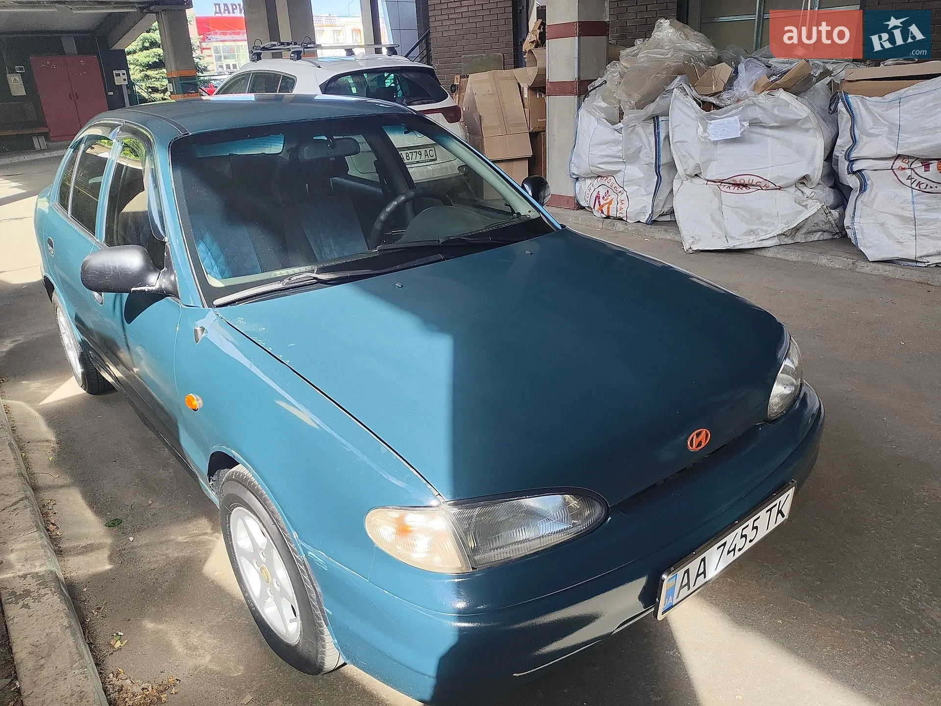 Hyundai Accent, 1996
