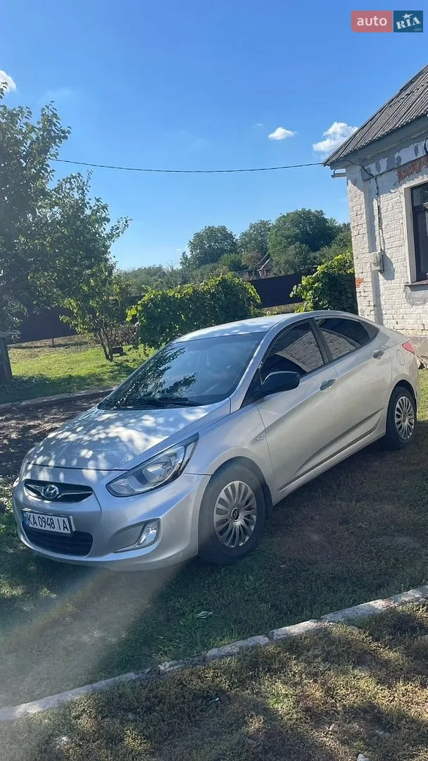 Hyundai Accent, 2013