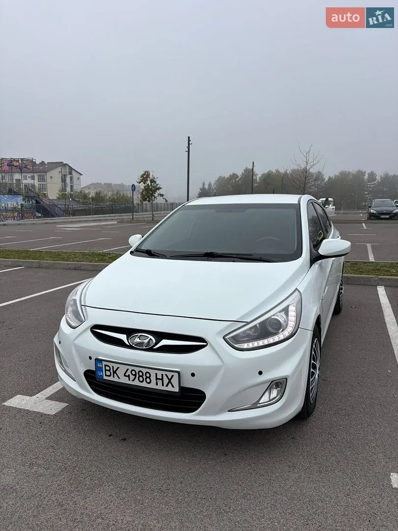 Hyundai Accent, 2013