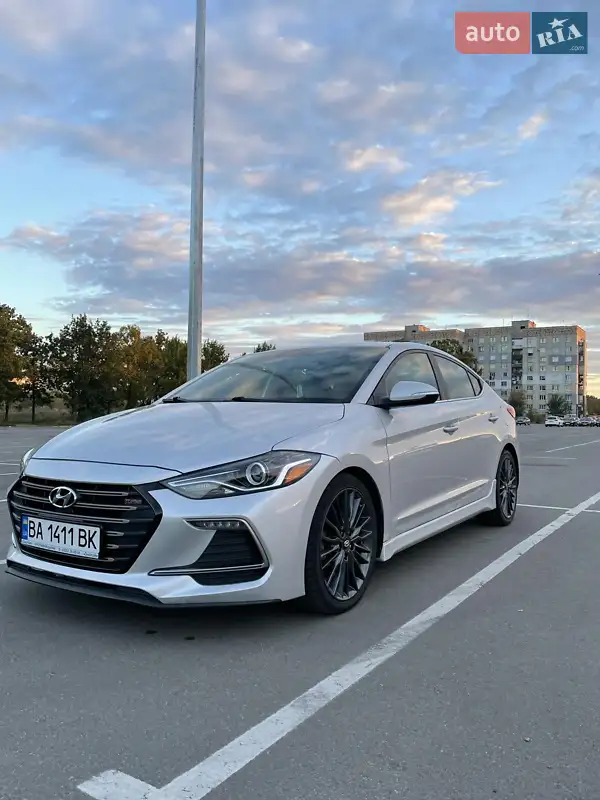 Hyundai Elantra, 2017