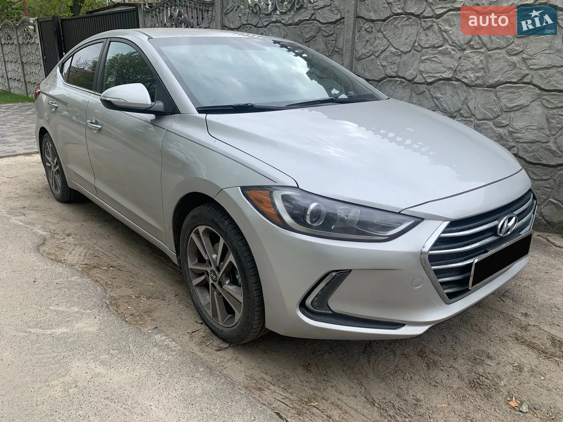 Hyundai Elantra, 2016