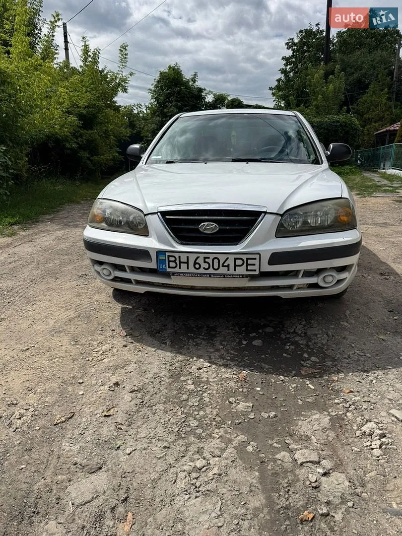 Hyundai Elantra, 2005