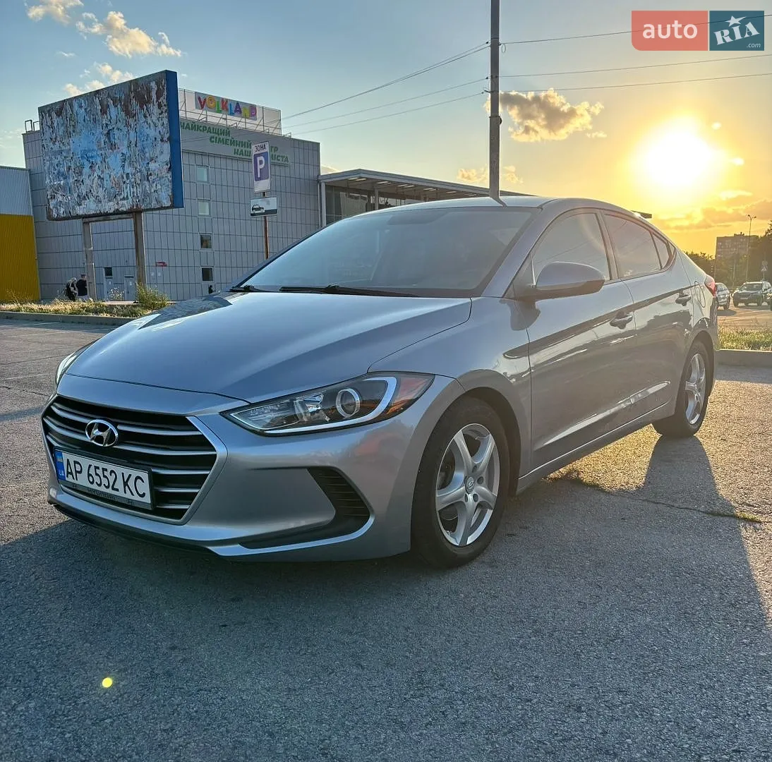 Hyundai Elantra, 2017