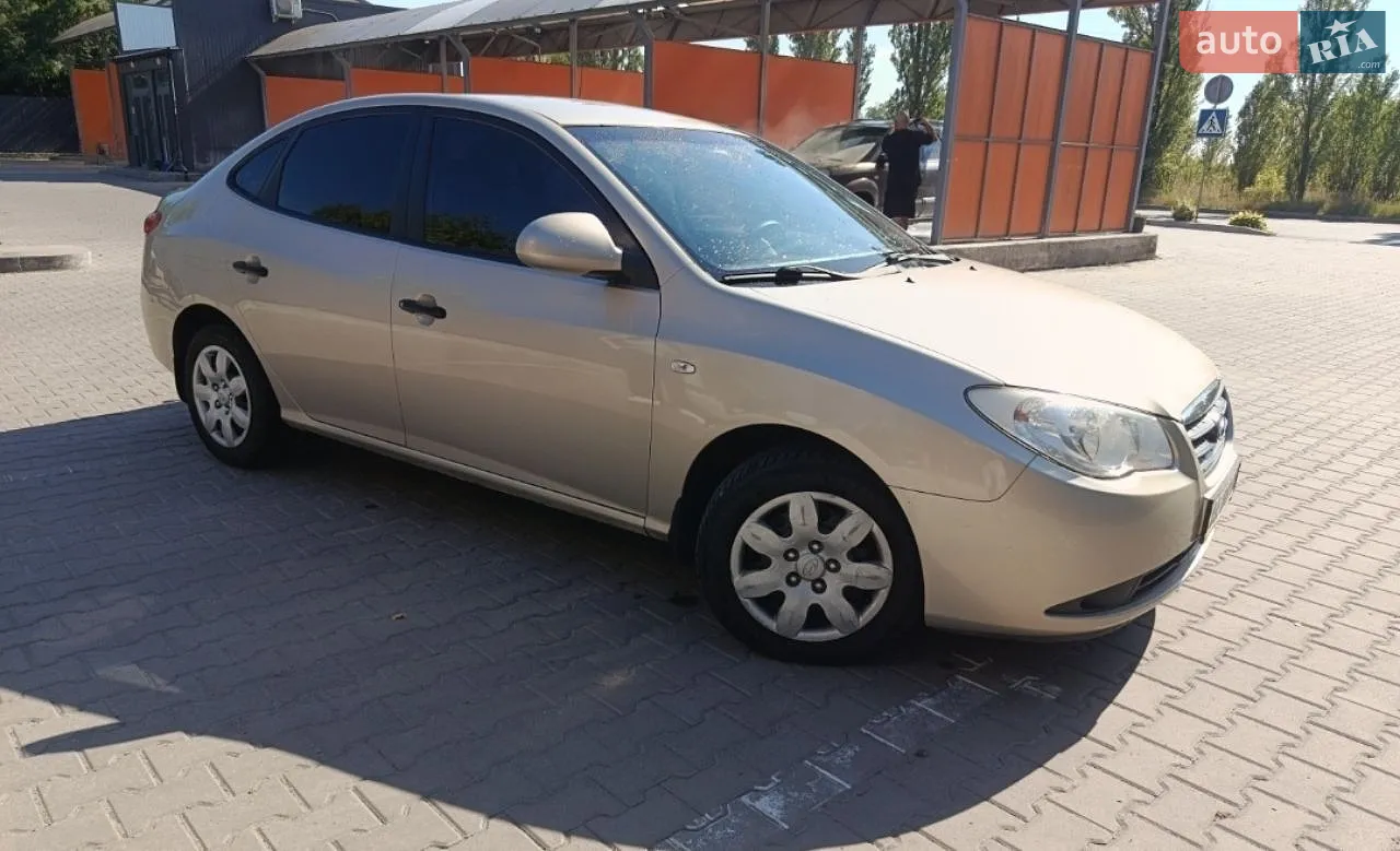 Hyundai Elantra, 2008