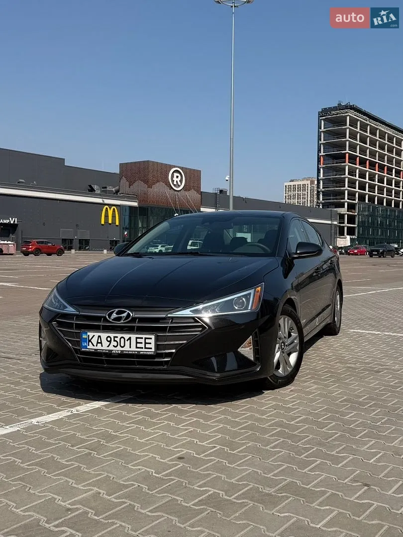Hyundai Elantra, 2019