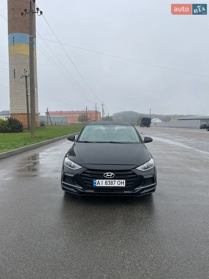 Hyundai Elantra, 2018