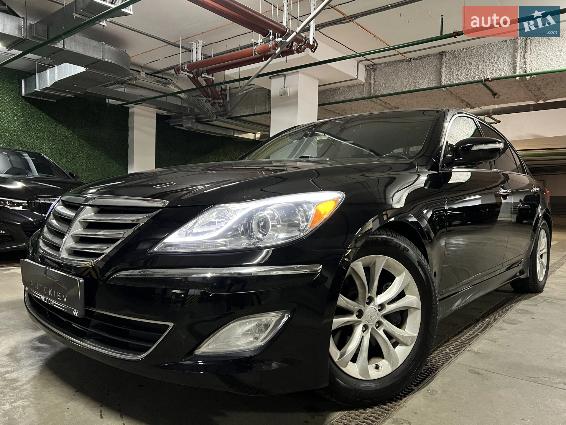 Hyundai Genesis, 2013