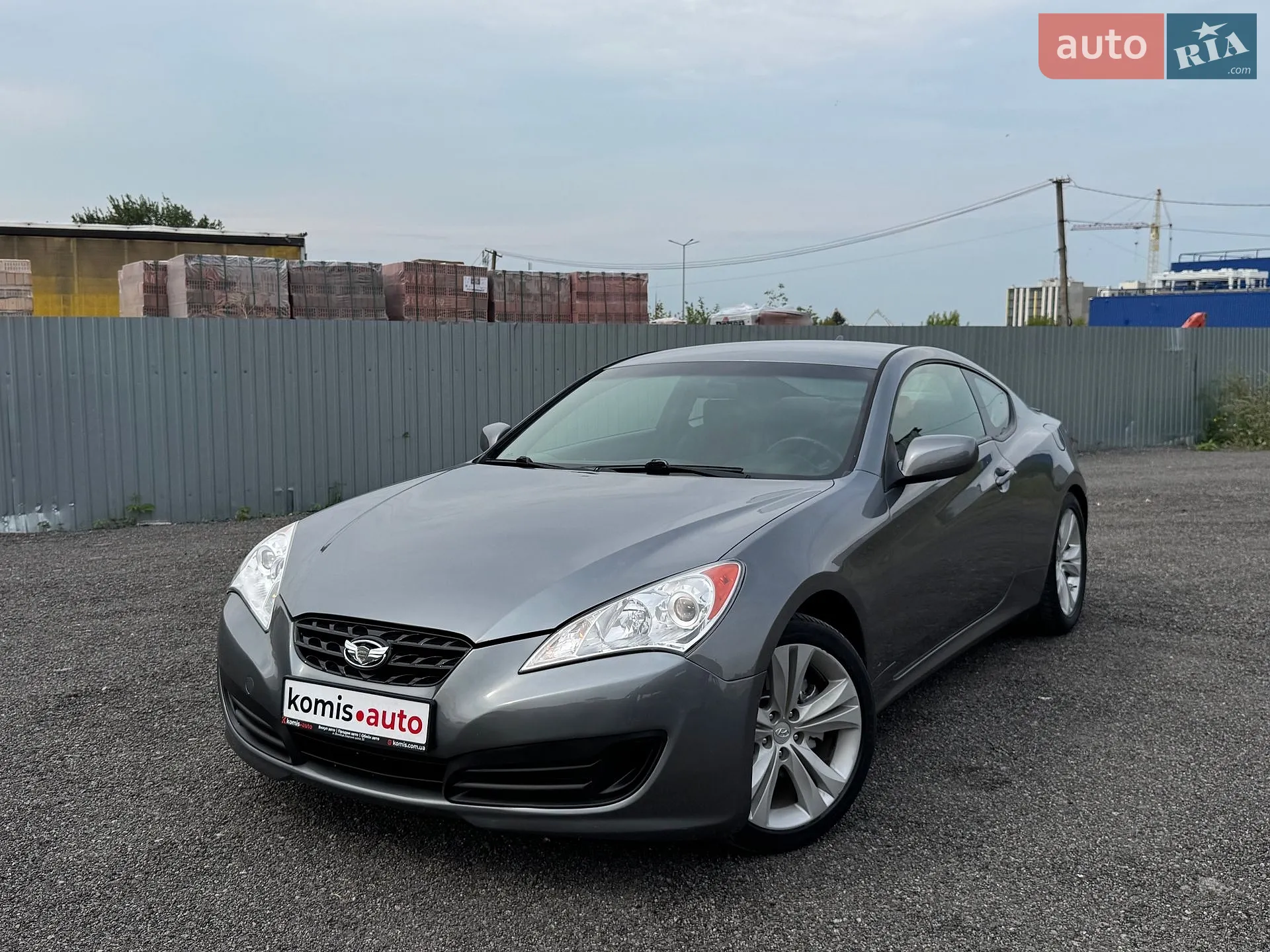 Hyundai Genesis, 2011