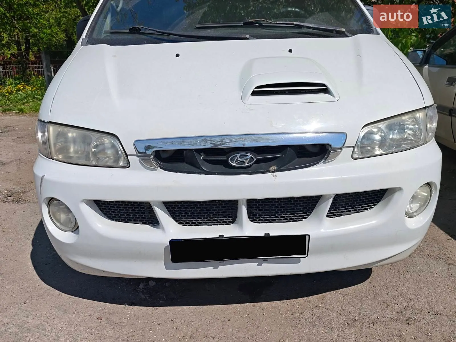 Hyundai H-1, 2001